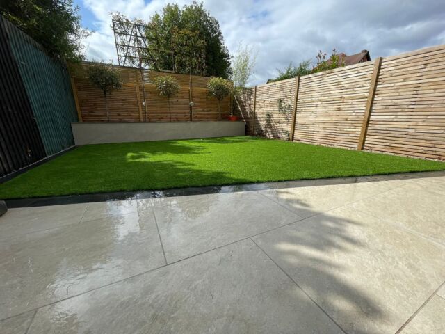 A beautiful installation from @highland.landscaping! 🤩

Looking to install artificial grass in your garden? Drop us a message today! 🌿

 #AGD #ArtificialGrass #Gardening